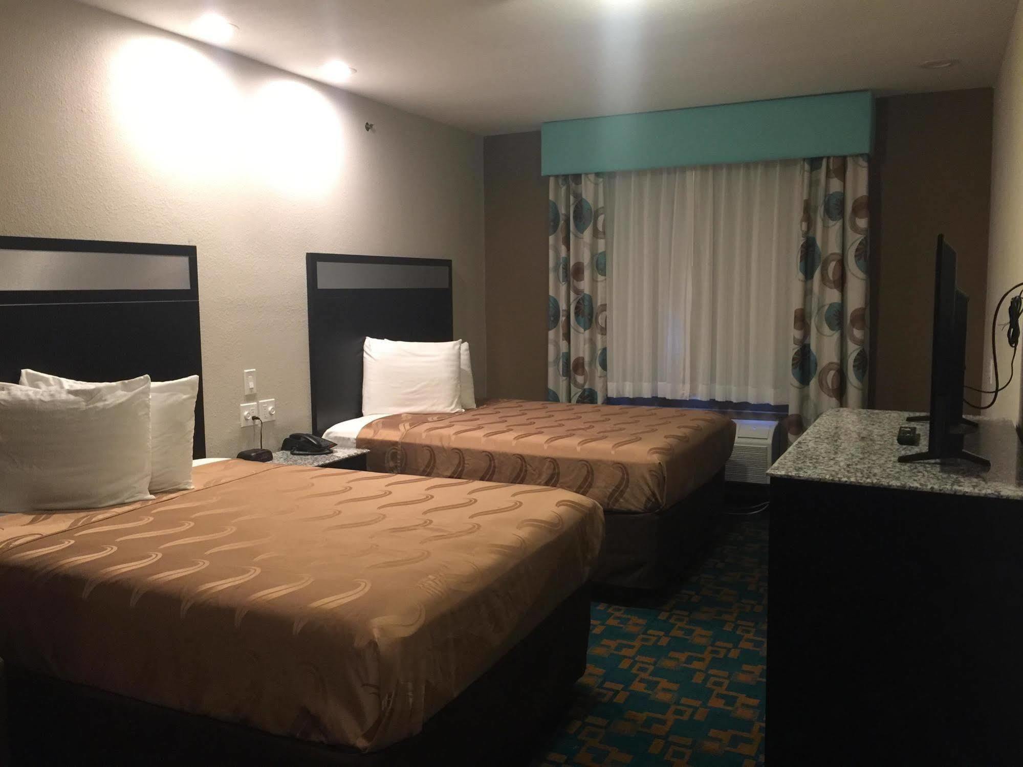 Surestay Hotel By Best Western Brownsville Room photo